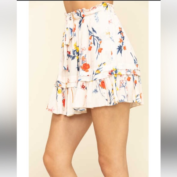 Miss me beige ivory floral mini skirt size large - Picture 2 of 9